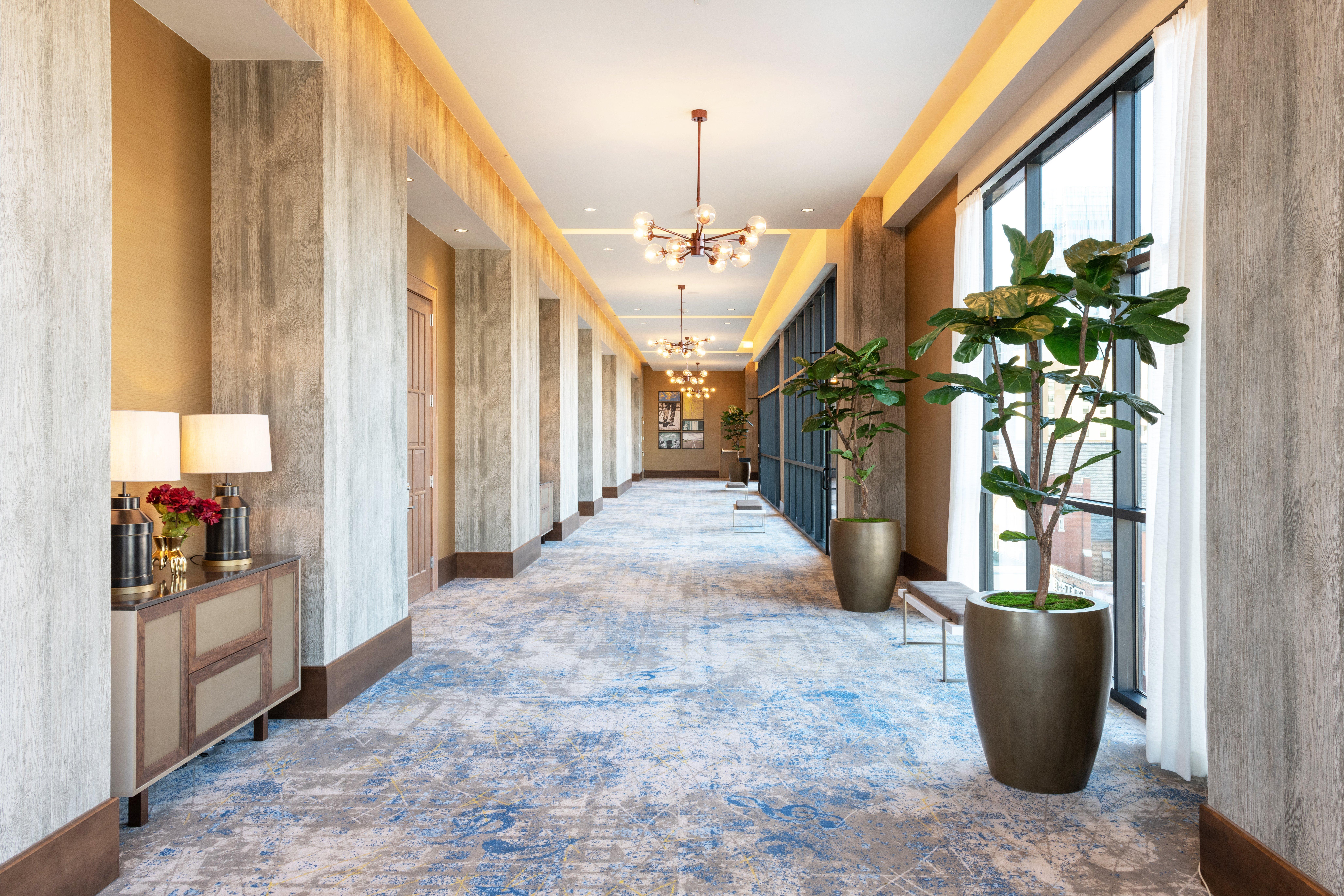 Holiday Inn & Suites Nashville Downtown Broadway Экстерьер фото