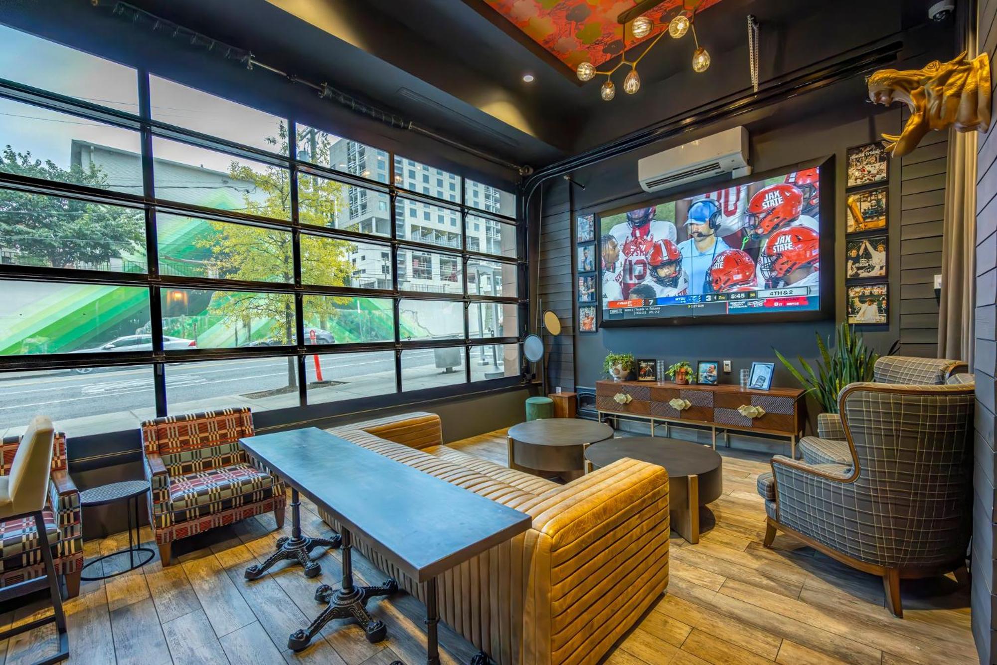 Holiday Inn & Suites Nashville Downtown Broadway Экстерьер фото